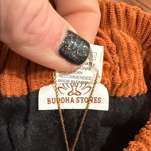 Woman’s Corduroy Harlem Pants - Picture 5 of 12